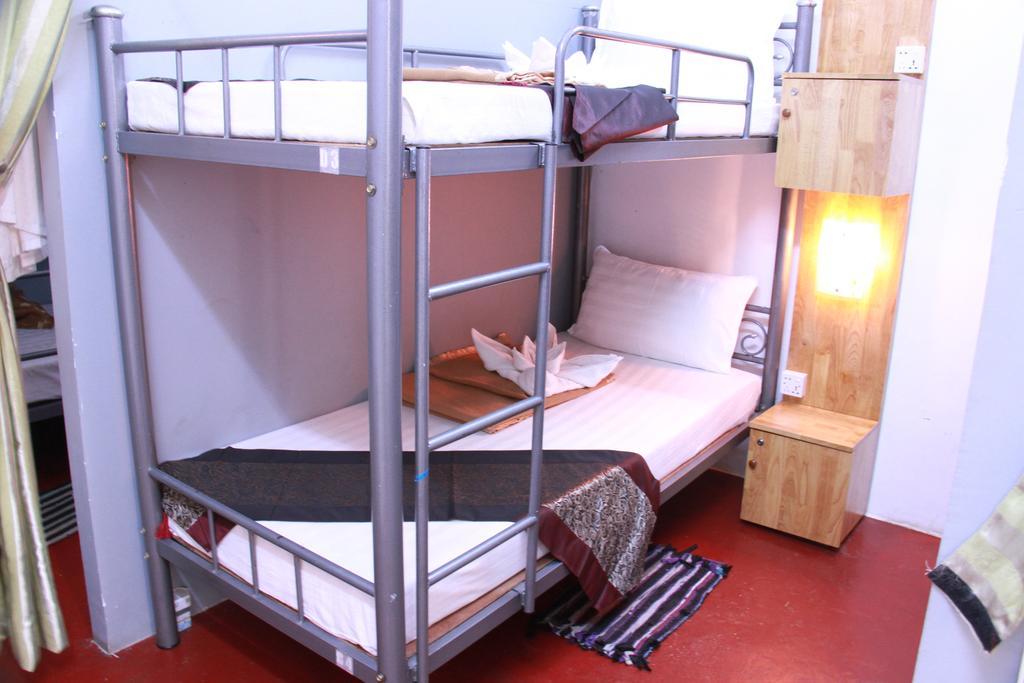 20Th Street Hostel ย่างกุ้ง ภายนอก รูปภาพ